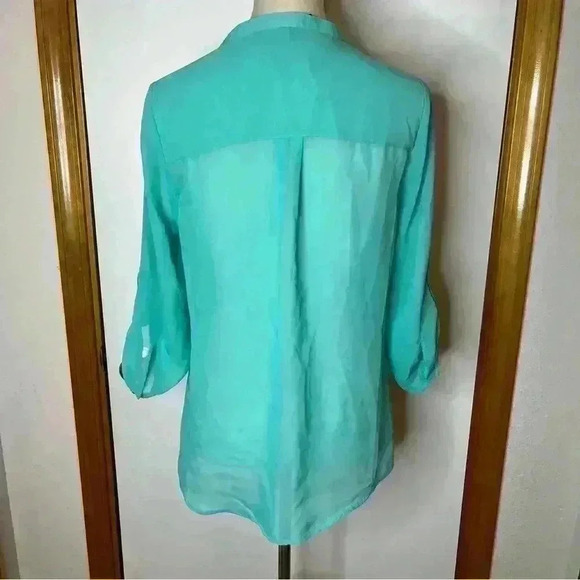 Maurices Blouse 1/2 Button 3/4 Sleeve Women Small Green Lightweight Sheer Casual - Picture 6 of 6